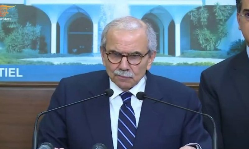 ראש ממשלת לבנון: "לא נכנע לחיזבאללה, משמרות המהפכה מתגוררים בלבנון עם דרכונים מזויפים"