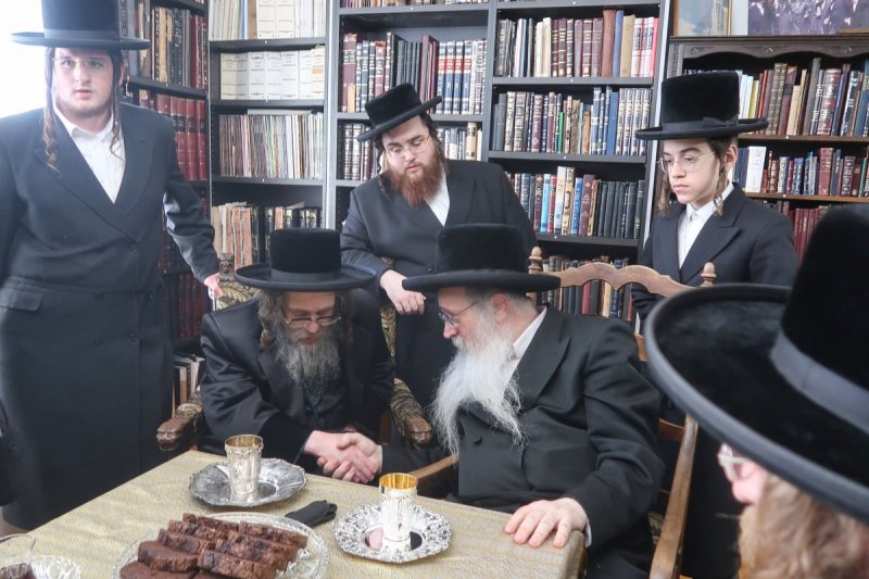 משה קאהן ומ.א. נוימן