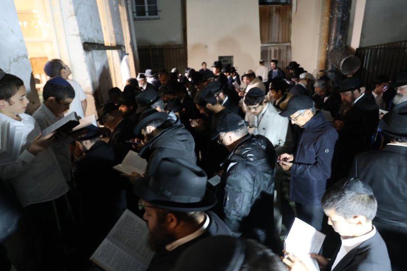 מרדכי לובעצקי