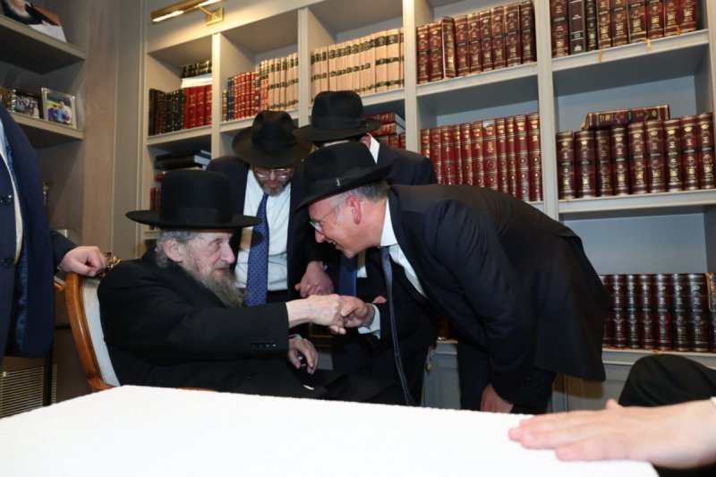 דניאל נפוסי ואלי קובין