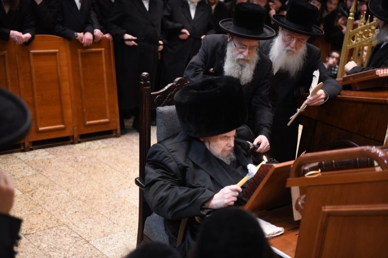 אנשיל בעק וא.מ.ש