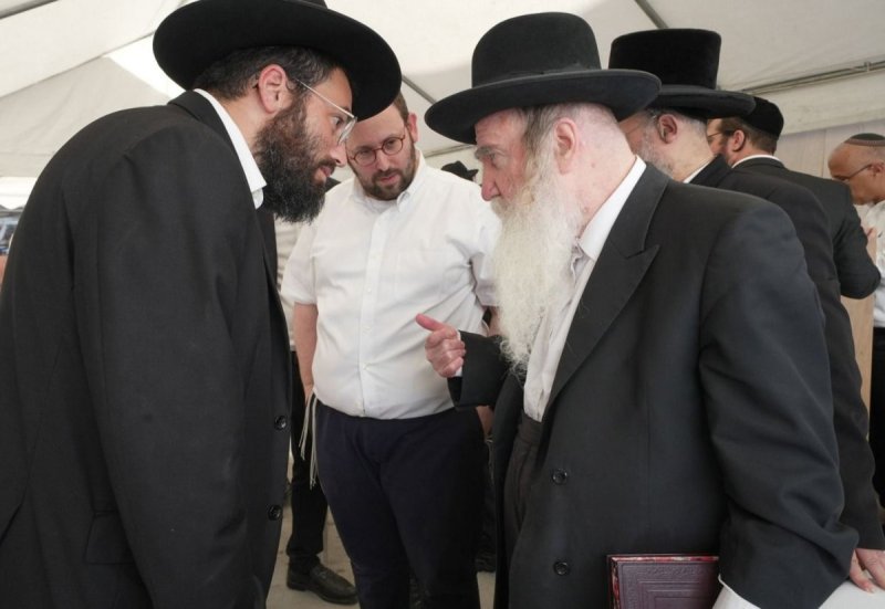 באדיבות המצלם