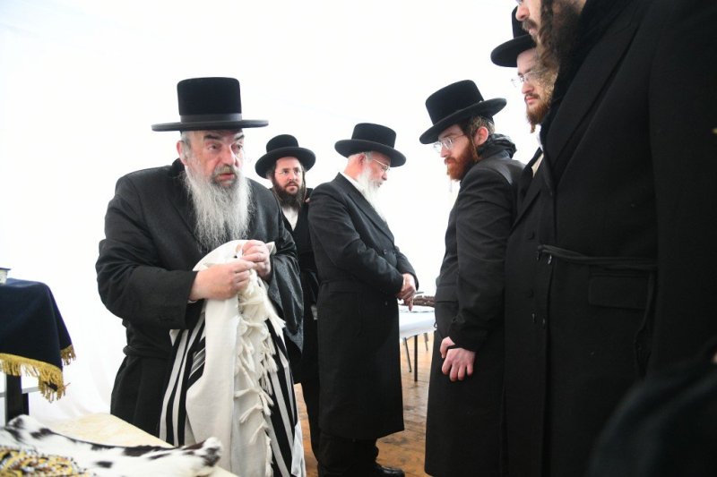 ארי קופרשטוק - פולין