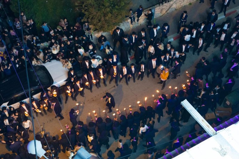 באדיבות המצלם