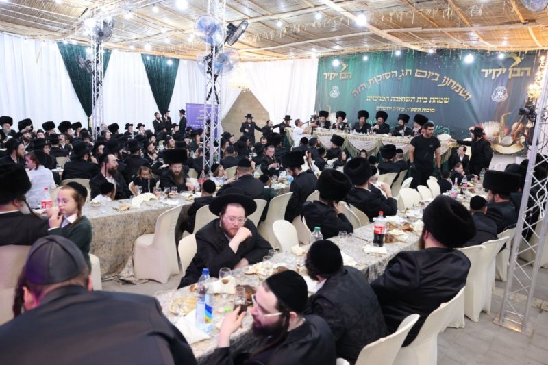 באדיבות המצלם