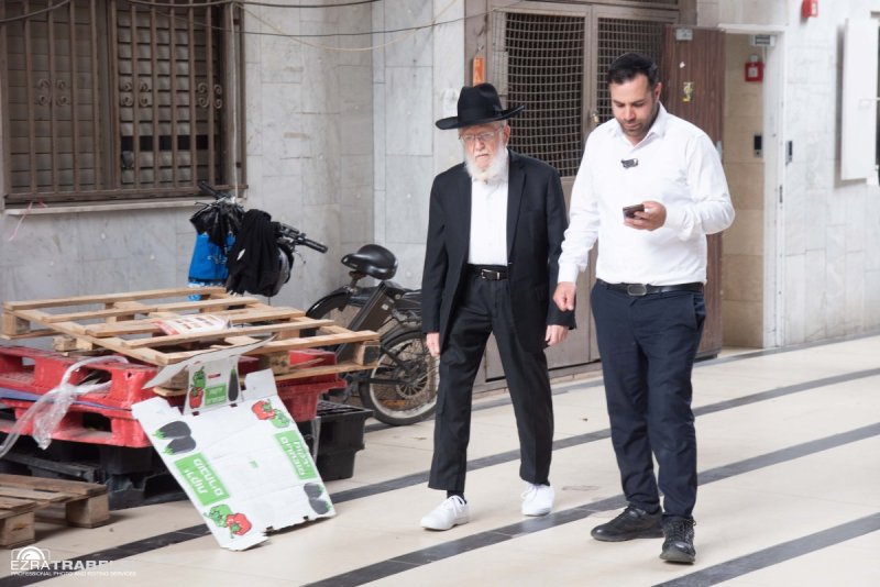 עזרא טרבלסי