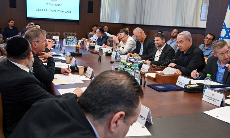 הקבינט ידון: מעבר רפיח ייפתח? - "אל תיכנעו לטרור"