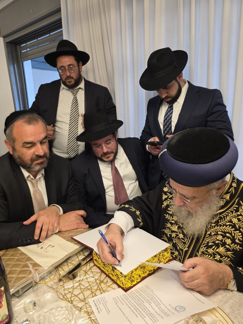 באדיבות המצלם