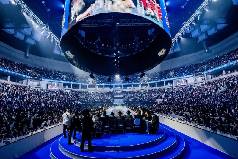 דניאל נפוסי, אריאל רבינסקי ומנדי טוויטו