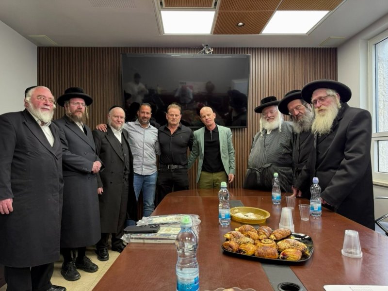 באדיבות המצלם