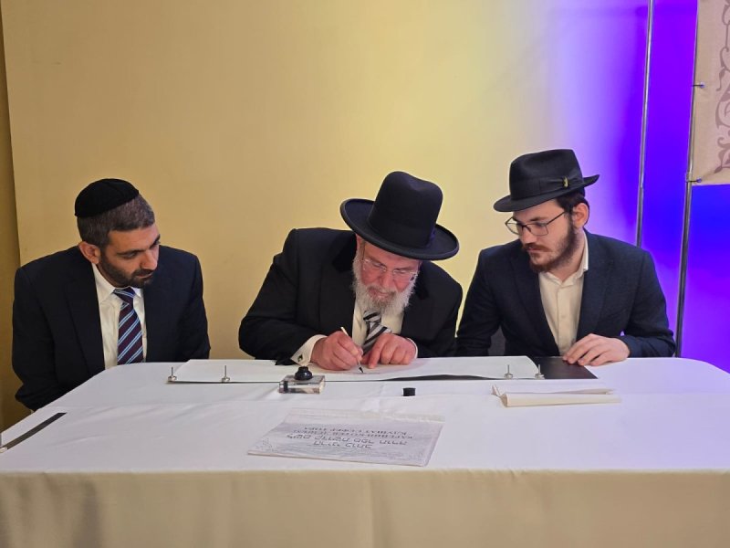 באדיבות המצלם