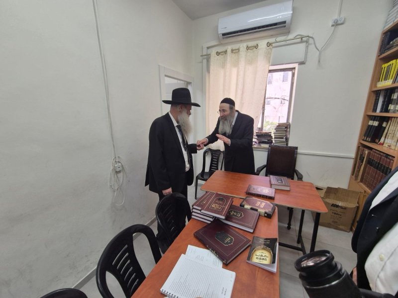 באדיבות המצלם