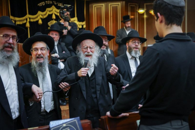 דניאל נפוסי ומאיר זלזניק