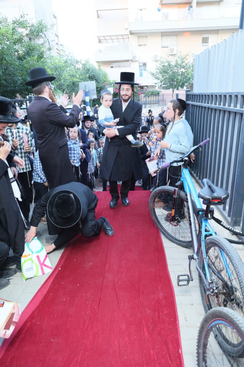 באדיבות המצלם