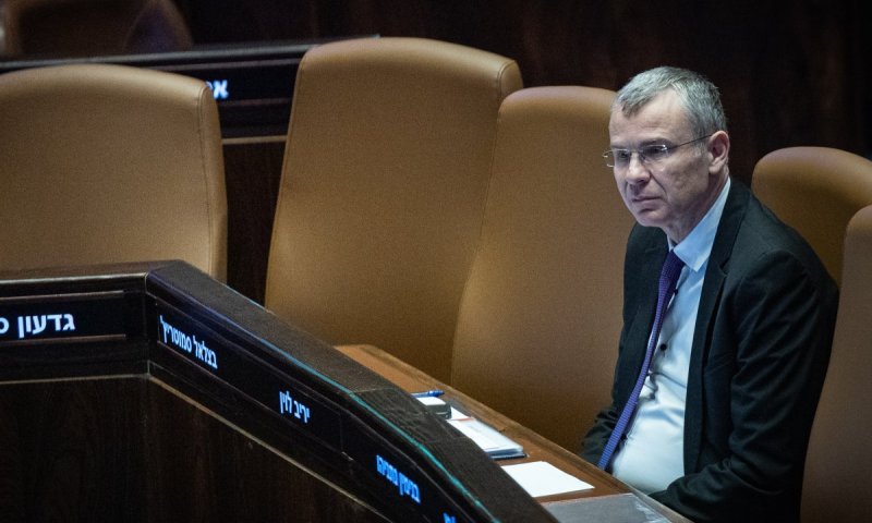 "אין אדם מעל החוק": דרישה מלוין לפתוח בחקירה נגד היועמ"שית