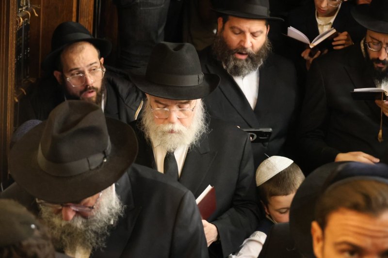 מרדכי לובעצקי