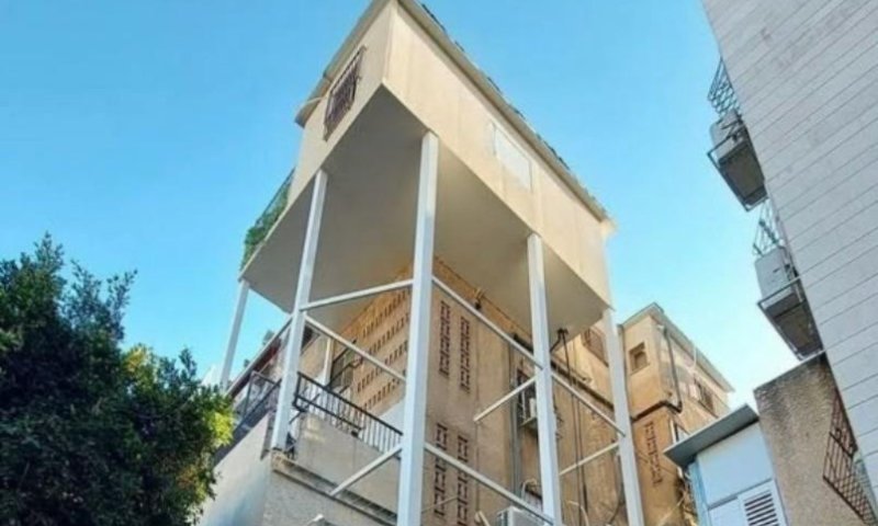 בבני ברק: אלפי סוכות עומדות בפני סכנת הריסה