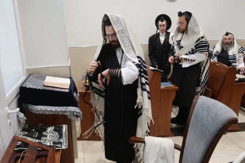 באדיבות המצלם