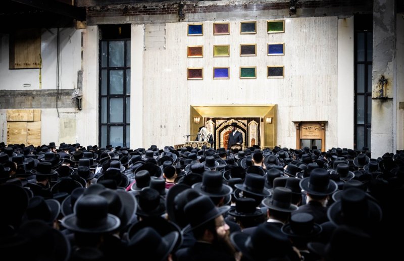 באדיבות המצלם