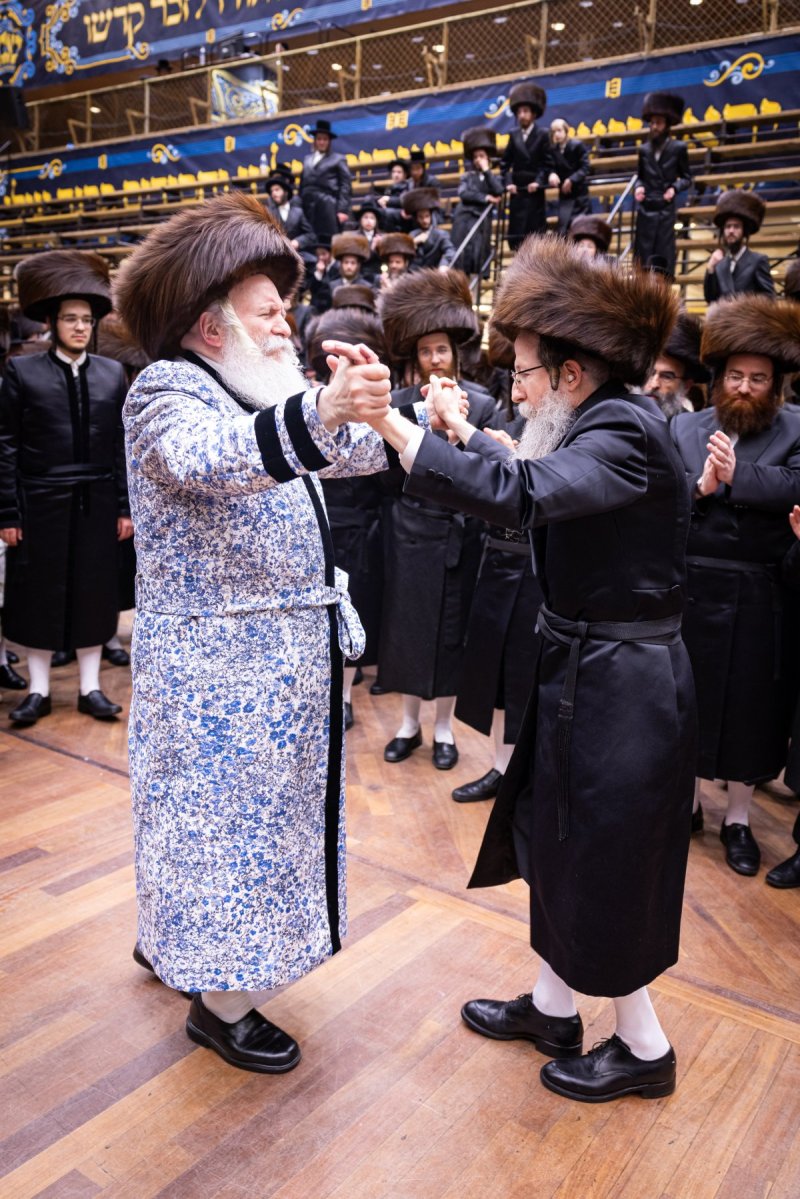 באדיבות המצלם