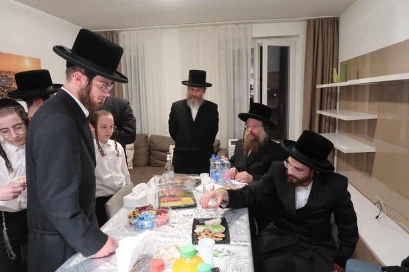 באדיבות המצלם