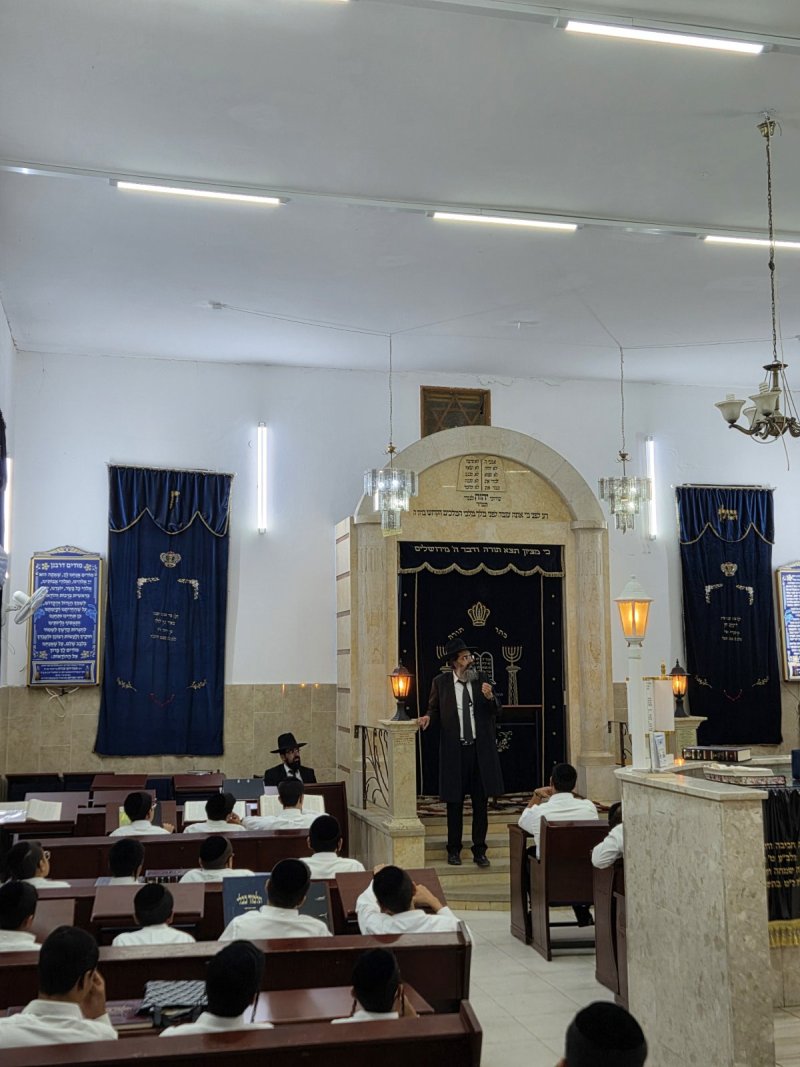 באדיבות המצלם