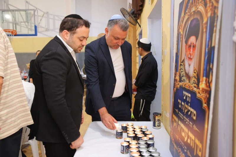 באדיבות המצלם
