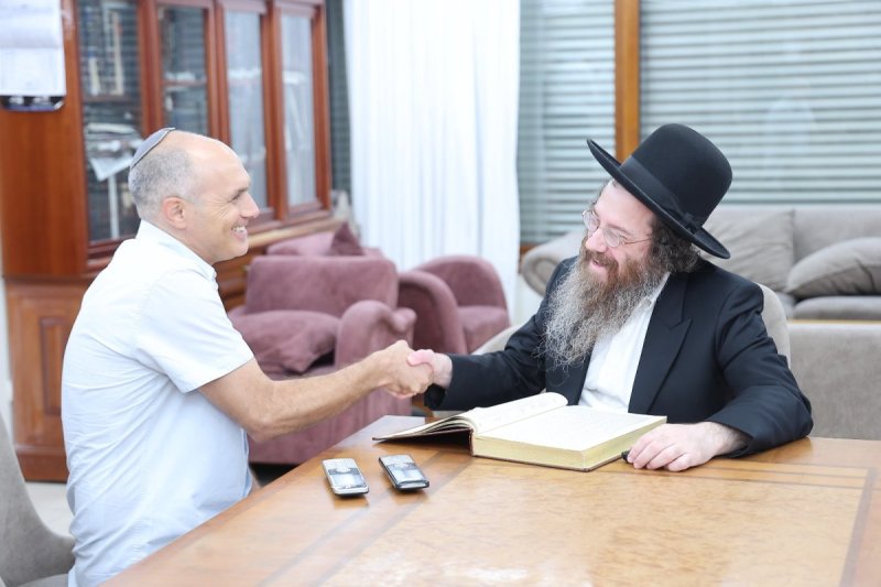 באדיבות המצלם
