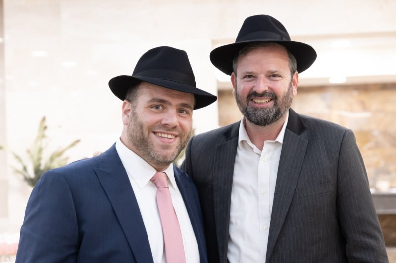 באדיבות המצלם