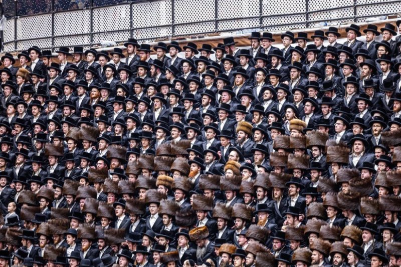 אלי וואהל, איצי מ.