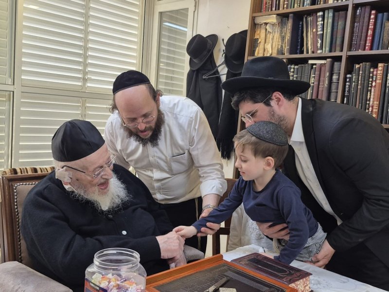 באדיבות המצלם
