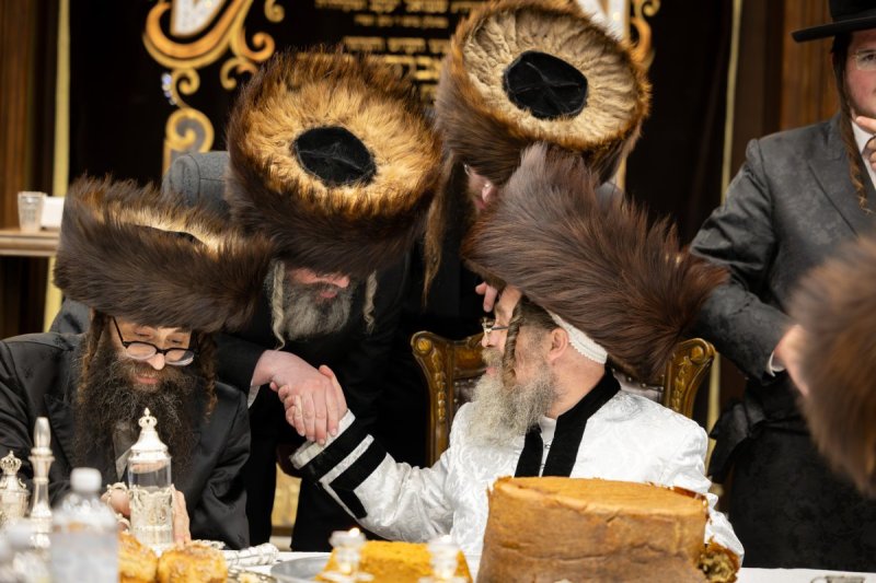 איצי מ.