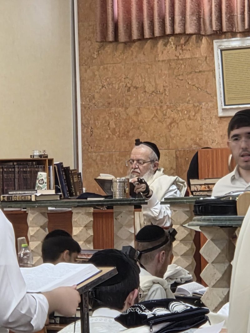 באדיבות המצלם