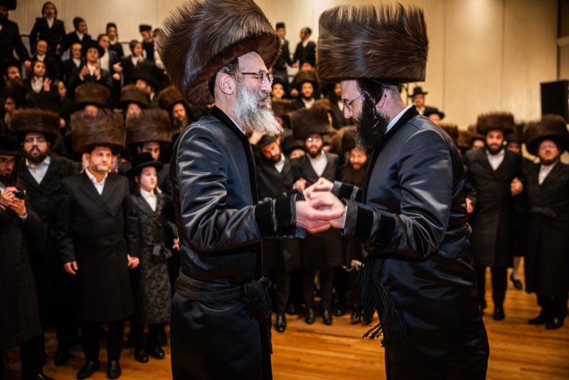 האחים לאנטשעווסקי 