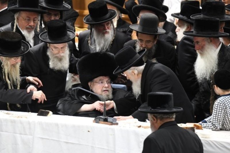 אנשיל בעק וא.מ.ש