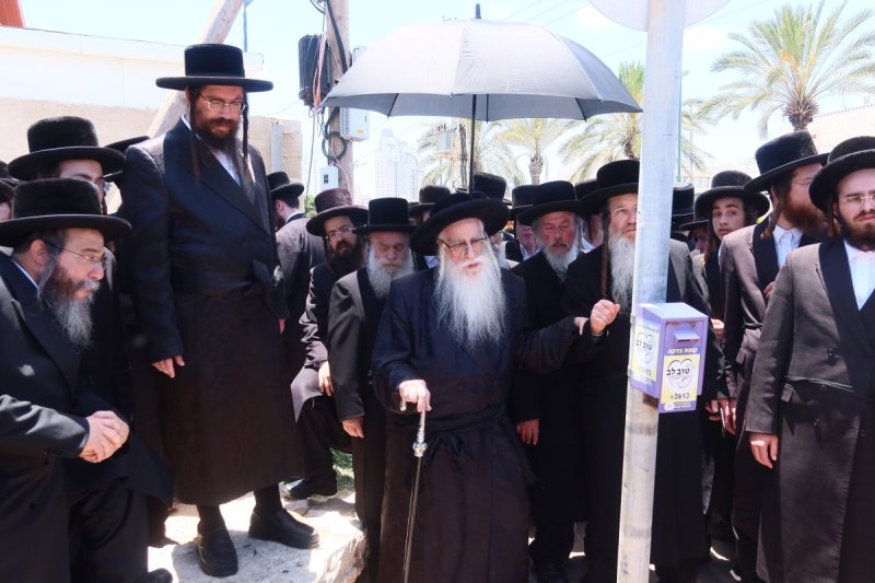 באדיבות המצלם