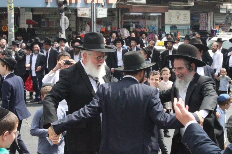 באדיבות המצלם