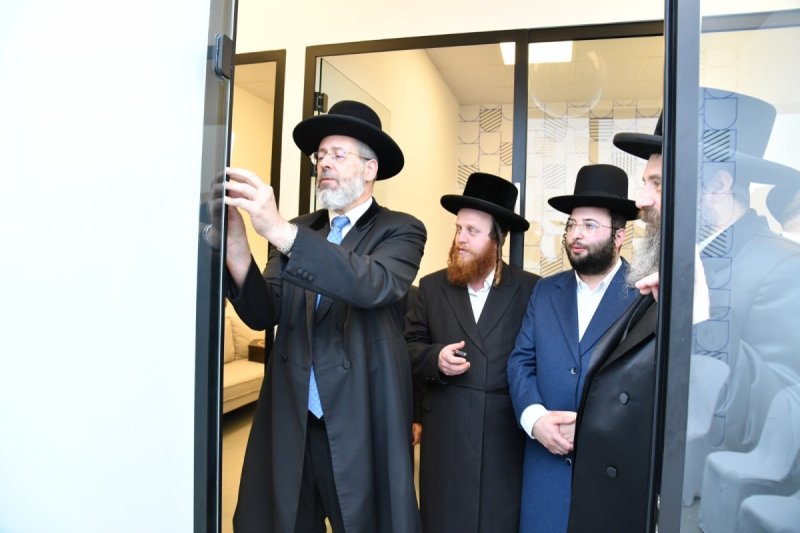 שוקי בריכטא