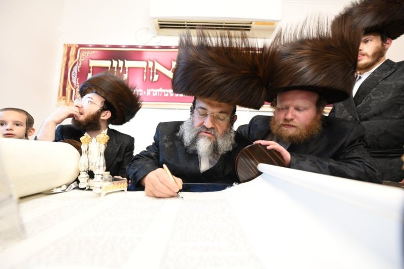 אנשיל בעק