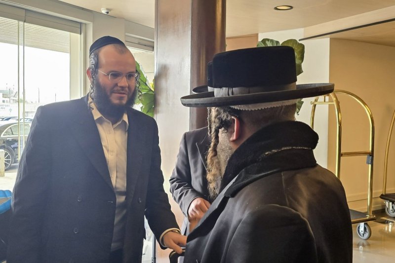 באדיבות המצלם