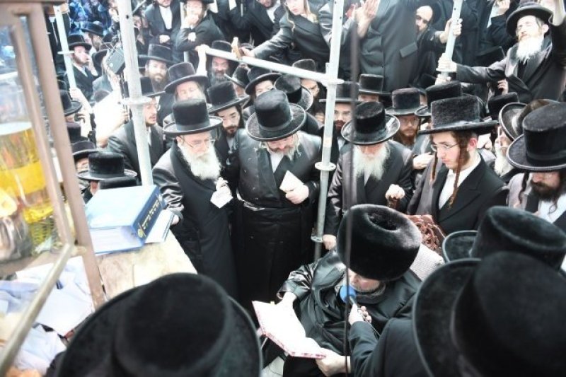 אנשיל בעק וא.מ.ש