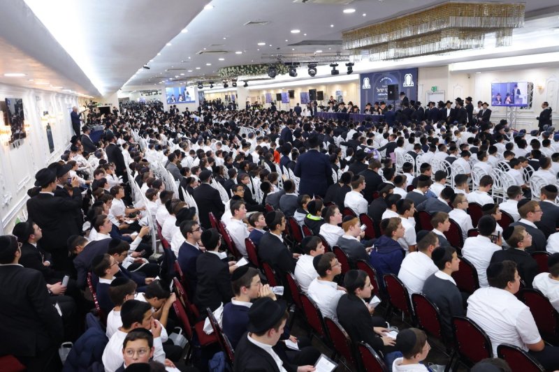 דניאל נפוסי ומאיר זלזניק