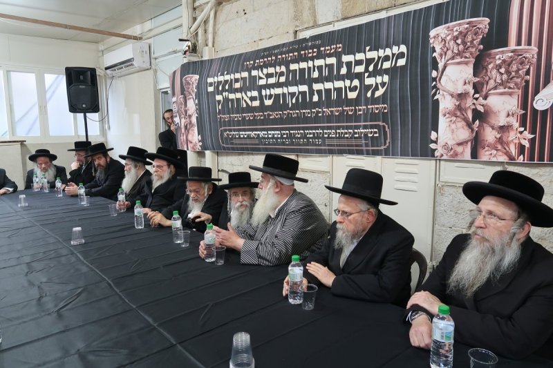 שמואל דריי ומ.א נוימן