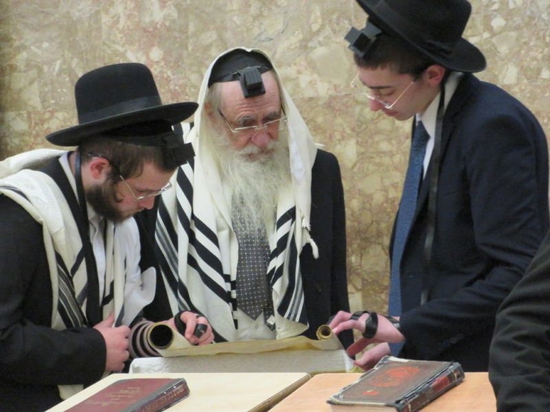 באדיבות המצלם