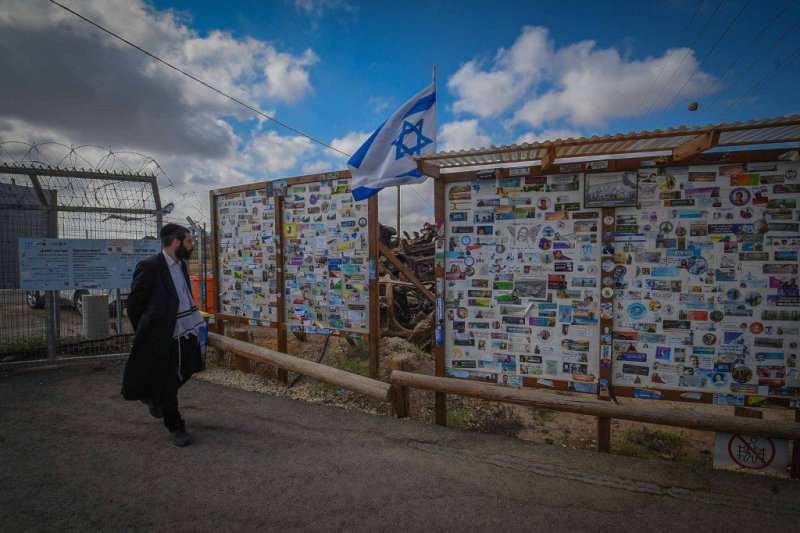 ארי קופרשטוק