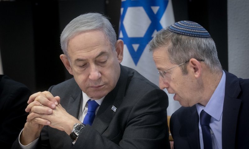 מזכיר הממשלה: "השבת החטופים בשלב מוקדם הייתה מותנית בנסיגה"