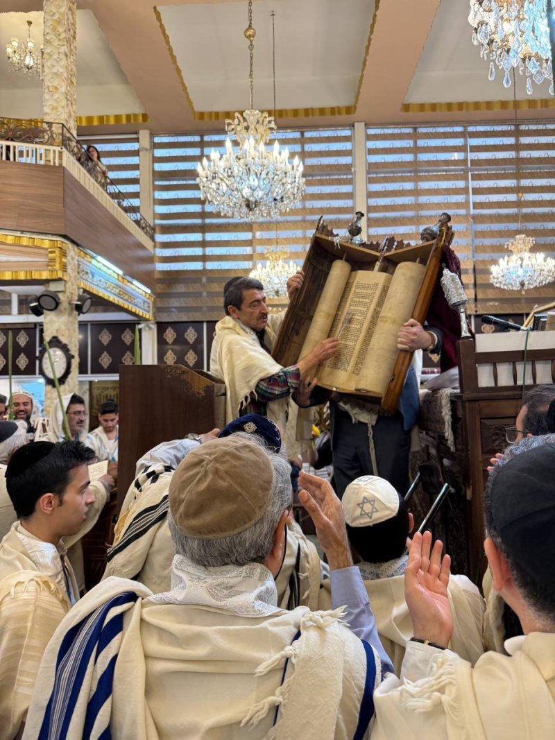 באדיבות המצלם