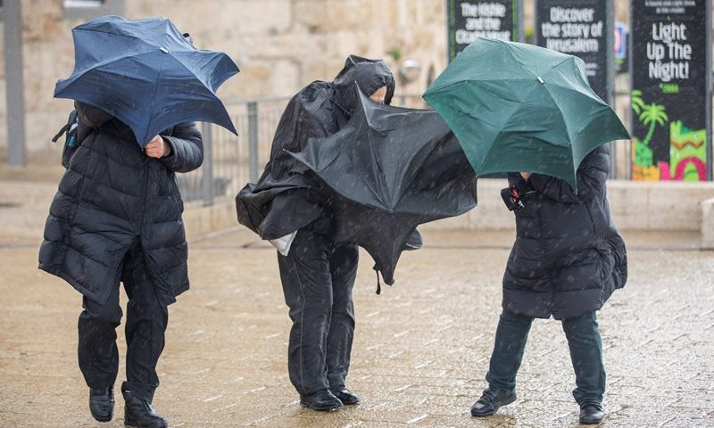 אזהרה חריגה: חשש מ"שטפונות בזק" ורוחות קיצוניות