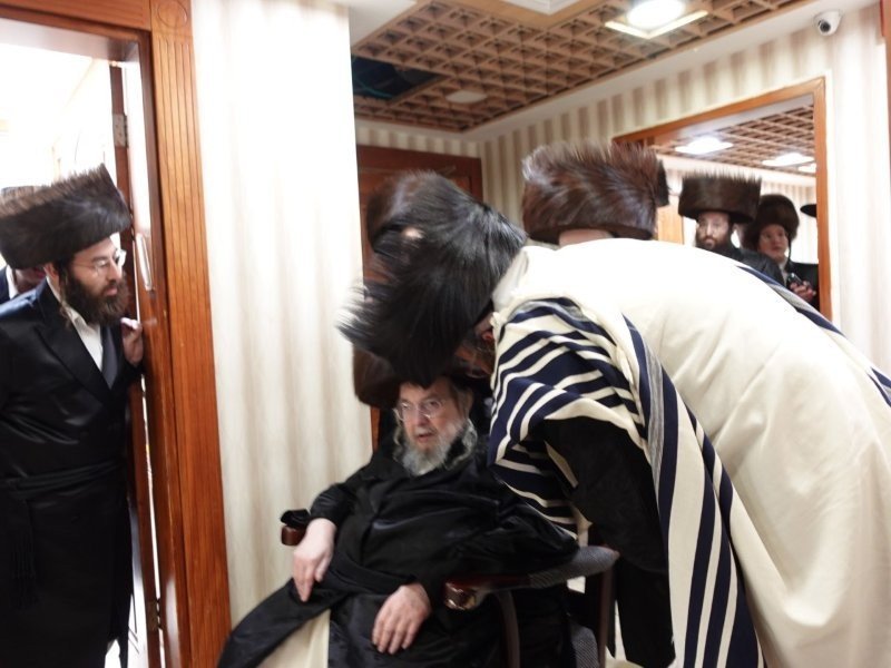 אנשיל בעק וא.מ.ש