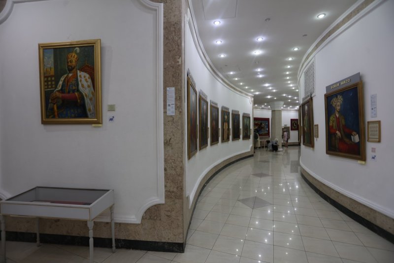 מרדכי לובעצקי